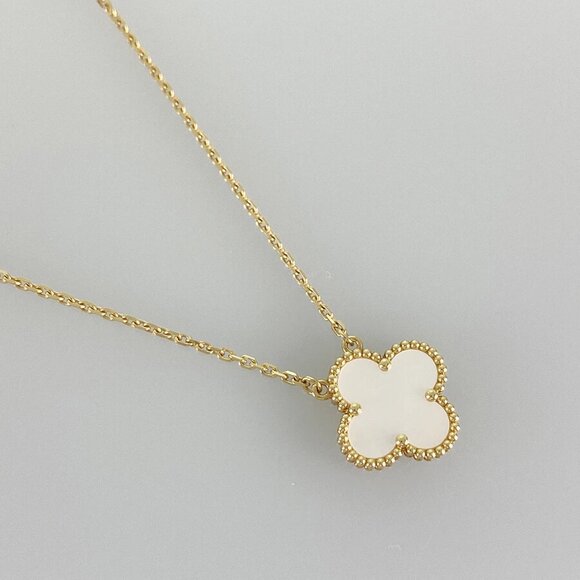 Van Cleef & Arpels Vintage Alhambra Pendant VCARA45900 Yellow gold shell Nec... - Picture 2 of 14